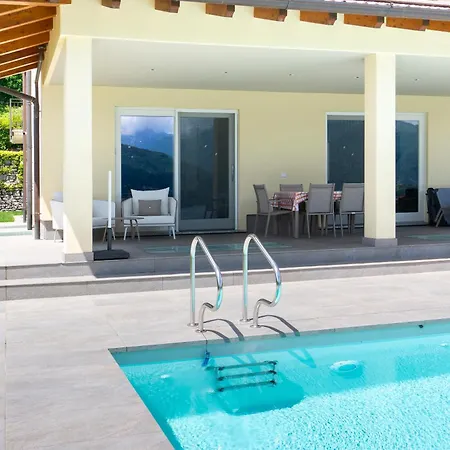 Magnolia Con Piscina By Wonderful Italy